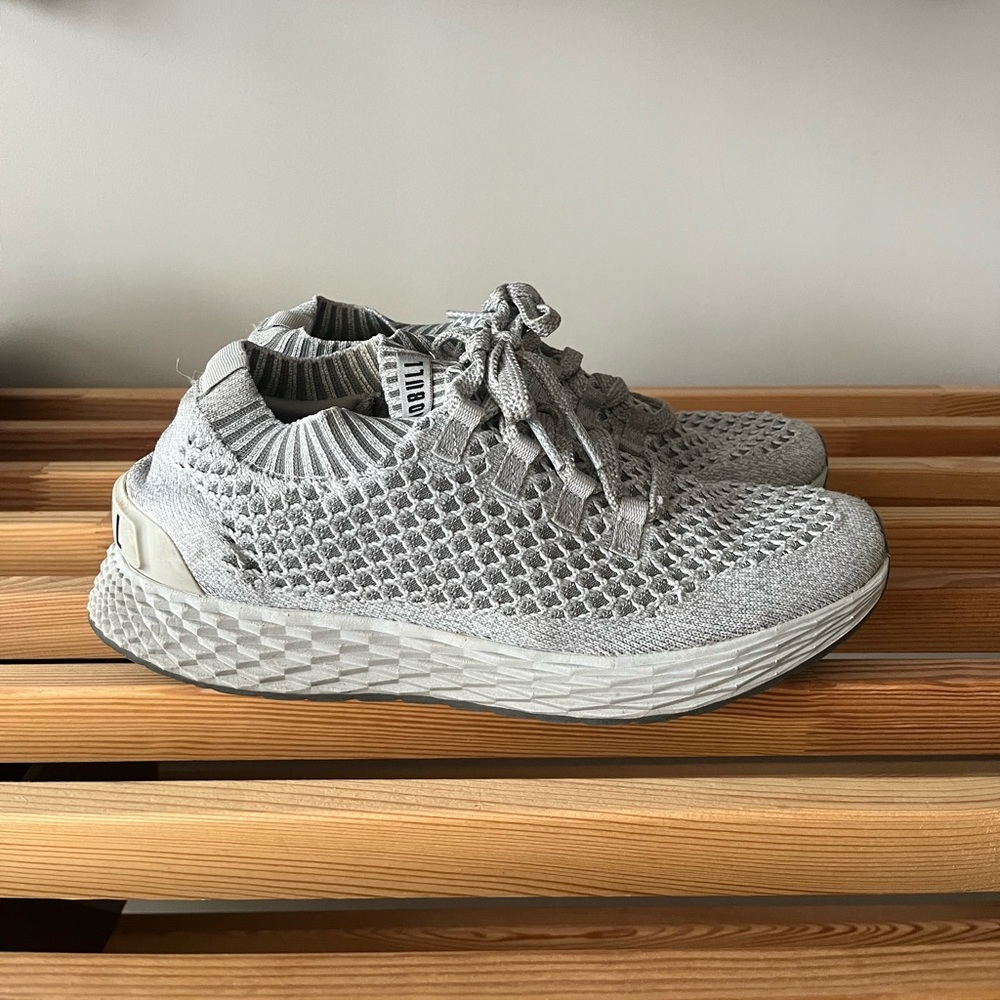 No Bull Cool Grey Knit Runner Mens 10.5 Women’s 12